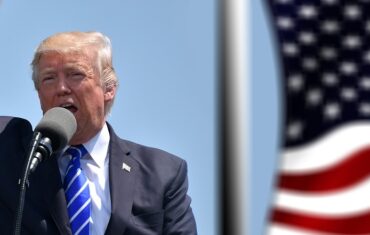 trump, president, usa, america, british flag, flag, banner, union jack, donald trump, republican, politics, presidency, speech, politician